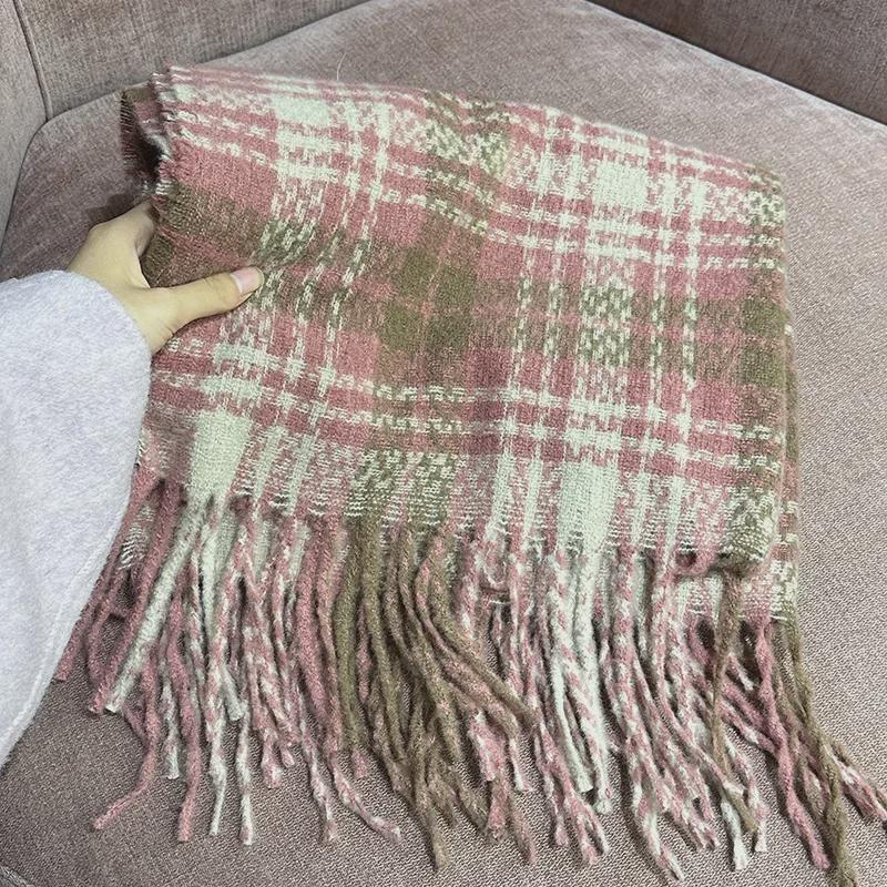 Korean Style Plaid Scarf: Dark Blue, Light Blue & Pink Dried Roses Design - All-Match Warm Scarf for Women & Students