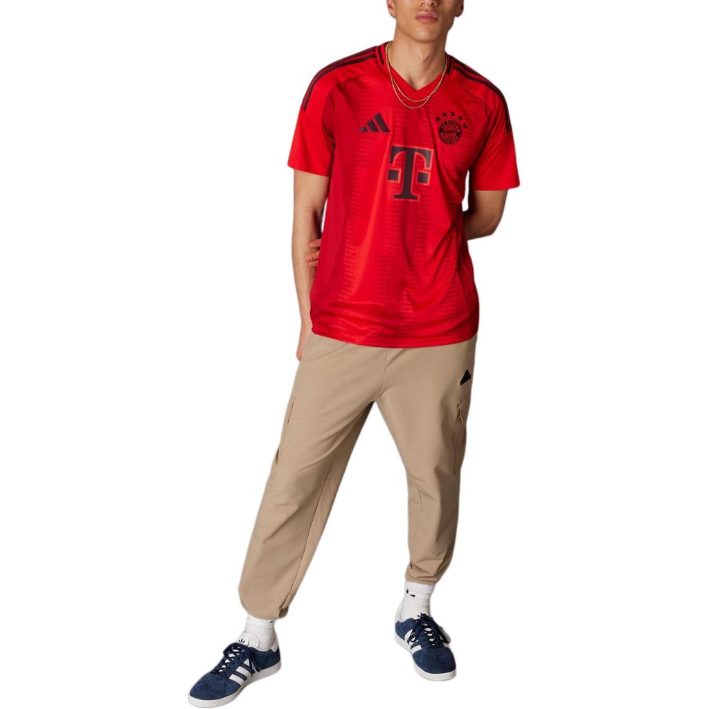 adidas Бесплатная доставка с AdiClub Домашняя футболка ФК Бавария 24/25 IT8511