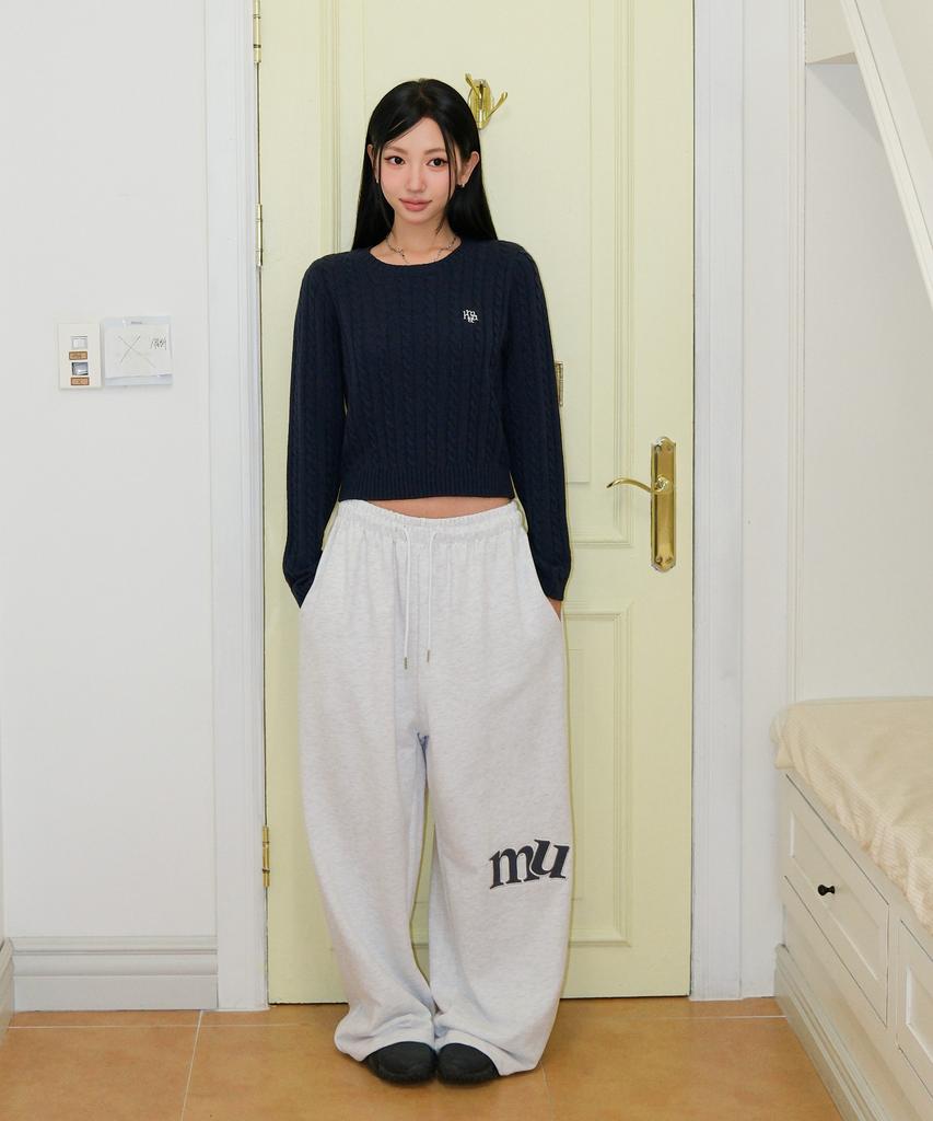 MUAHMUAH Embroidered Cable Round Knit [Navy]