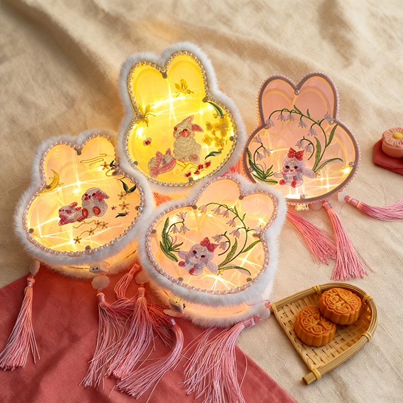 Traditional Embroidered Floral Lantern - Children's Glowing Rabbit Hanfu Palace Prop for Mid-Autumn and Lantern Festivals