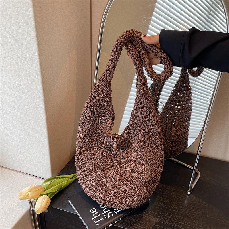 Large Capacity Hollow Knitted Bag Women's Summer New Versatile Shoulder Bag Woven Commuter Tote Bag