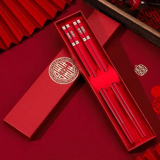 Эксклюзивно для новичков: 5 пар праздничных красных свадебных палочек для еды - Идеально для торжеств
