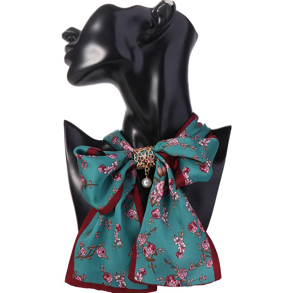 Vintage Metal Clothing Accessory Elegant Flower Women Brooches Shawl Buckle Pearl Scarf Buckle