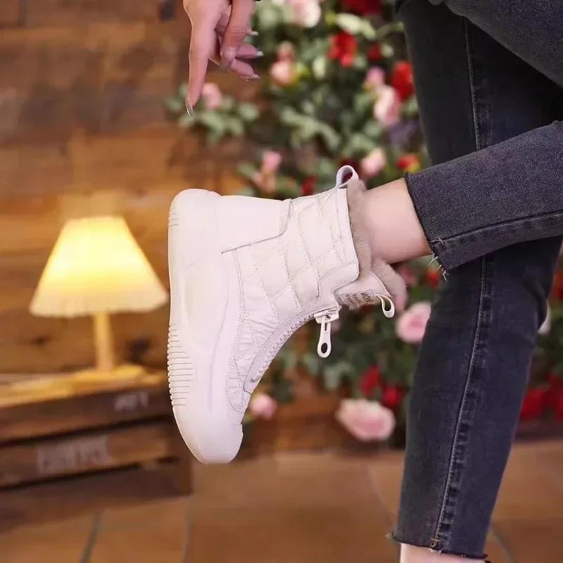 Мода 2024 года, горячая распродажа обуви для женщин, женские сапоги с круглым носком, зимние плюшевые флисовые сапоги для тепла, однотонные короткие сапоги на платформе с молнией