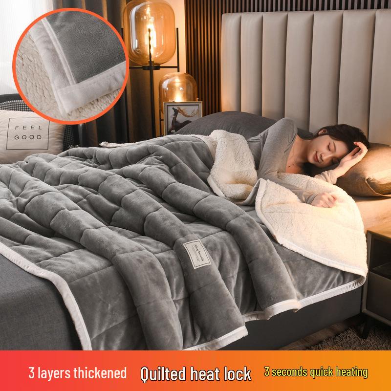 Cozy Three-Layer Flannel and Sherpa Blanket for Autumn and Winter