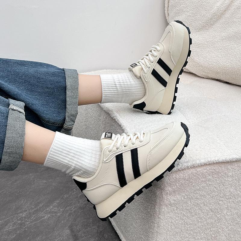 Корейские низкие туфли для папы для женщин на весну, новые дышащие студенческие спортивные туфли, увеличивающие рост, повседневные туфли