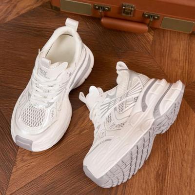 Женская обувь – Кроссовки