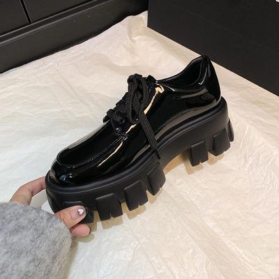 Женские туфли из коровьей кожи на толстой подошве, увеличивающие рост, маленькие кожаные туфли в британском стиле, ретро, универсальные лоферы, кожаные туфли-маффины как у Лю Вэнь