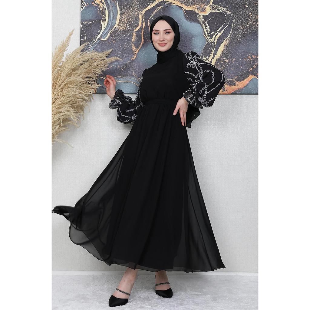 Платье-хиджаб с серебряной цепочкой