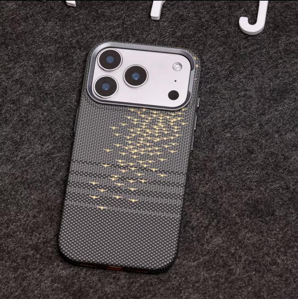 Магнитный кейс из текстурированного кевлара для iPhone 17 Pro Max - Дизайн 'Плавающие световые волны', Подходит для Apple 16, Премиальное ощущение