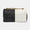 [Б/у] Сумка Lola Bag TB Logo, стеганая, двухцветная, из овечьей кожи, с металлической цепочкой, на плечо, маленькая - в очень хорошем состоянии #72BWHQ