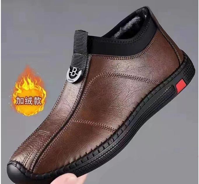 Зимние бархатные теплые хлопковые туфли мужские повседневные туфли на одной педали нескользящие зимние ботинки хлопковые ленивые туфли