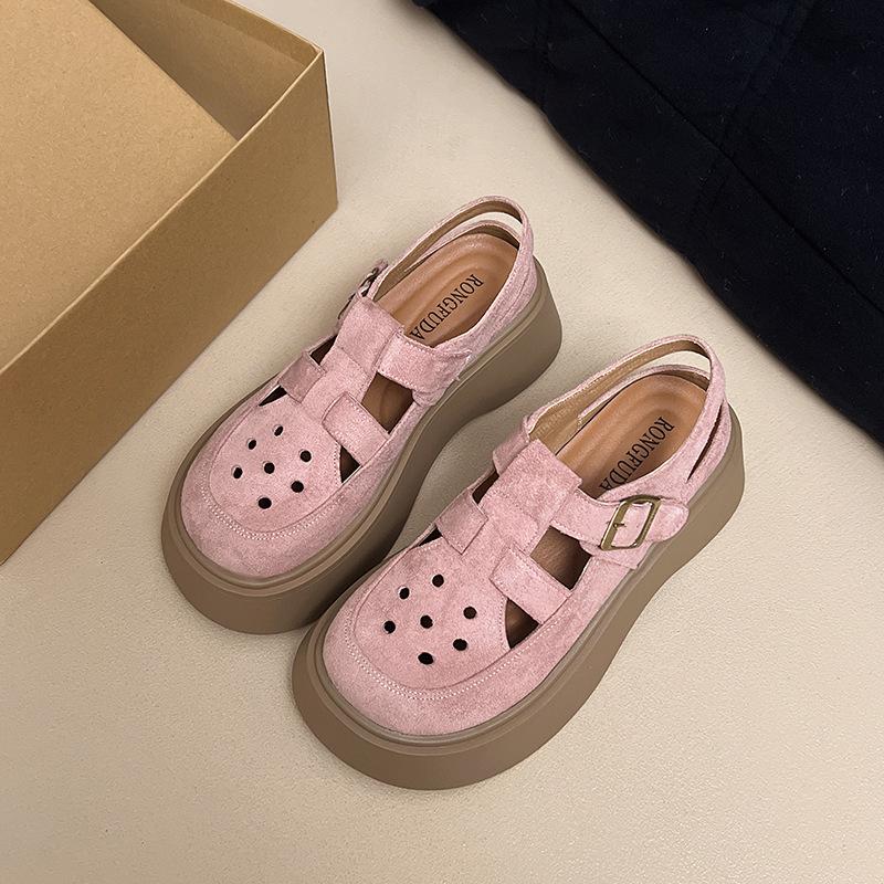 Мода 2025 Женские сандалии Baotou с полым толстым римским каблуком, летние новые повседневные и универсальные сандалии на платформе и танкетке для улицы