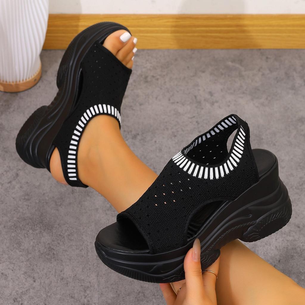 Интернет знаменитости рыбий рот танкетки сандалии женские летние 2025 новые спортивные ветро-полые плетеные повседневные пляжные сандалии на платформе