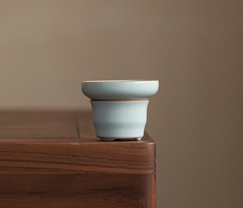 Набор из чашки и ситечка для чая Kiln Sky Blue - Полностью керамический фильтр и чашка для справедливого распределения, Элегантный домашний набор для заваривания чая из листового чая