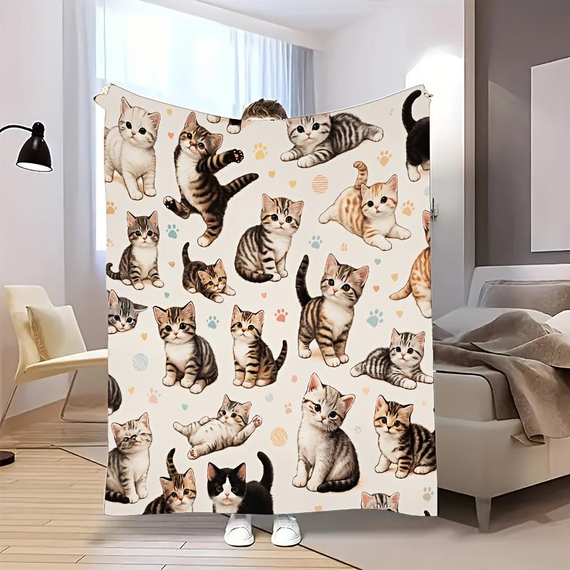1pc of Comfortable Cartoon Cat Flannel Blanket, Soft and Casual Warm Blanket, Multi-functional Office Blanket, Outdoor Camping Travel Blanke