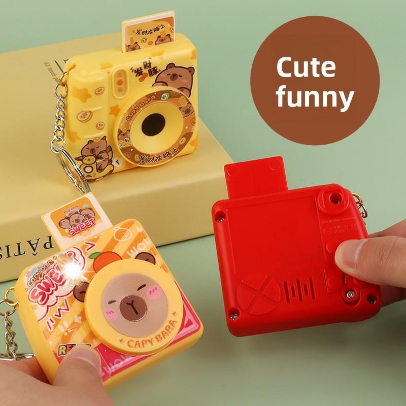 Брелок-фонарик для камеры Капибара со светом и звуком Подарок для детей