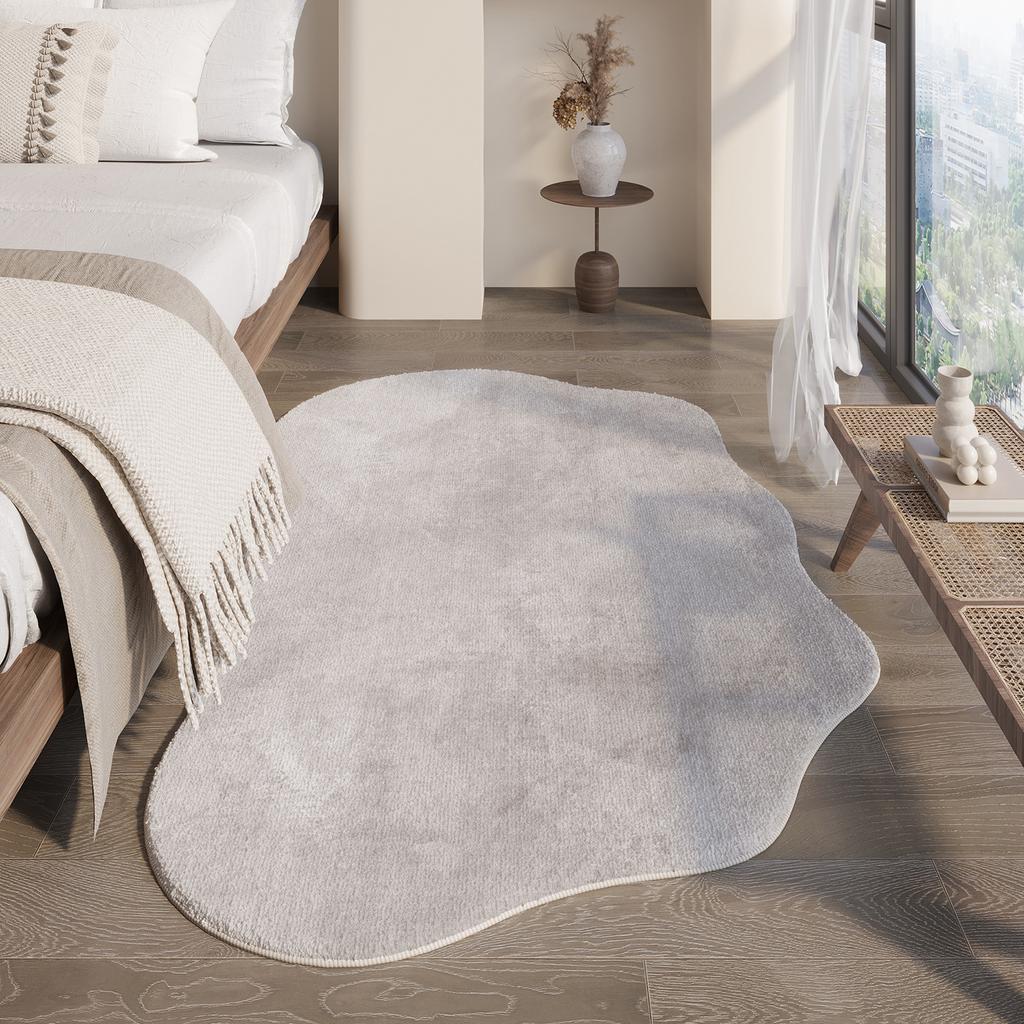 Cream Style Living Room Decoration Carpet Fluffy Soft Bedside Rug Thick Plush Study Floor Mat Irregular Shapes Rugs for Bedroom