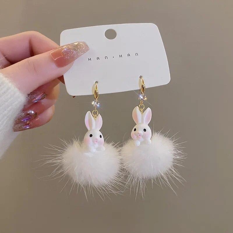 Белые плюшевые серьги-капли с морковкой и кроликом, роскошные милые зимние серьги для женщин и девочек, корейские модные ювелирные изделия, подарки на вечеринку