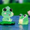 Creative Glow In The Dark Frog Ornaments Resin Craft Animals For Desk Car