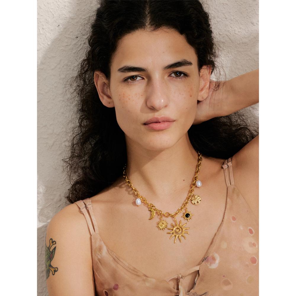 Yhpup Trendy Starfish Moon Sun Shaped Pendant Charm Necklace Statement Stainless Steel Golden Chain Fashion Jewelry PVD Plated