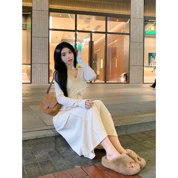 Женское трикотажное платье больших размеров с французским V-образным вырезом - осенняя утягивающая талию длинная юбка