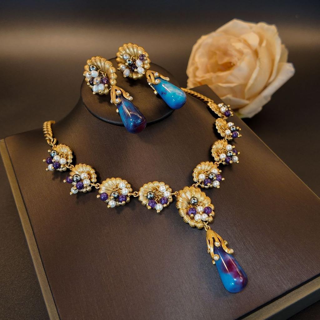Embossed texture flowers, freshwater pearls, flower stamens, blue-purple natural stone pendants, stud earrings, necklaces, women