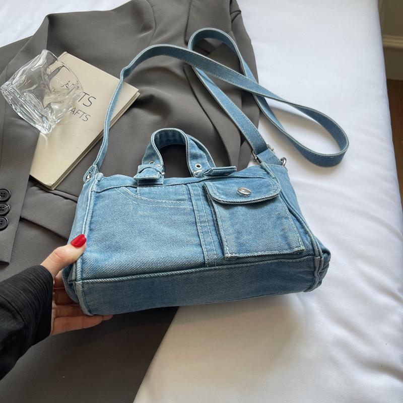 Джинсовая маленькая квадратная сумка женская на плечо кроссбоди