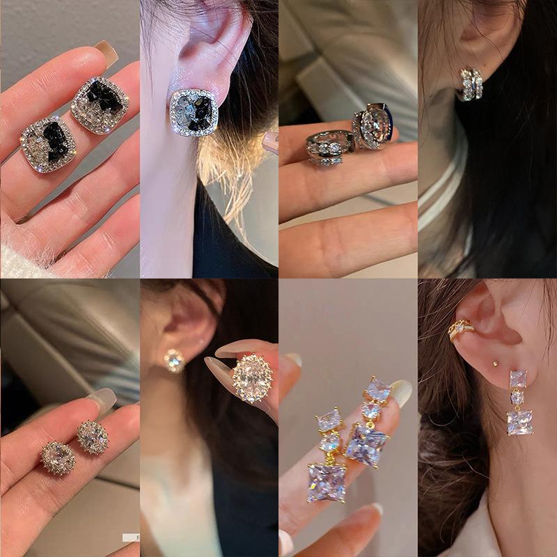 Silver needle pearl zircon earrings women's Korean ins mini stud earrings niche fashion temperament Mori earrings