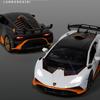 Сплав 1/24 Модель спортивного автомобиля Lambo Huracan STO Литые игрушки Транспортные средства Звук и свет Миниатюрный автомобиль Коллекционный Домашнее украшение