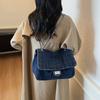 Джинсовая сумка женская модная большая вместимость сумка на плечо с цепочкой высококлассное ощущение ленивый ветер для работы универсальная сумка под мышкой