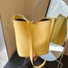 Spring and Summer Fashion Simple Style Niche Design Solid Color Bucket Bag Women's Daily Leisure Commuting Versatile Messenger Mother and Child Bag