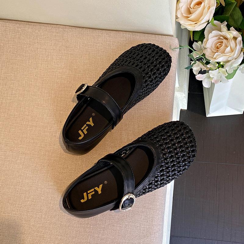 Ретро полые плетеные туфли Мэри Джейн женские 2025 весна новые универсальные туфли с одинарной пряжкой, одинарные туфли с плоским перфорированным верхом