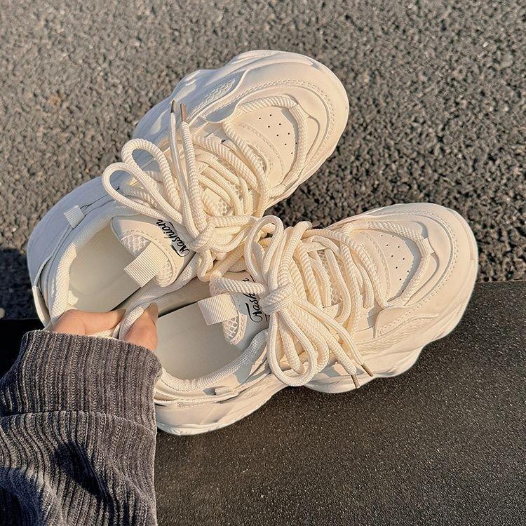 Удлиняющая обувь для папы на толстой подошве, женская весенне-осенняя корейская версия The Fried Street Show Feet, маленькая повседневная спортивная обувь