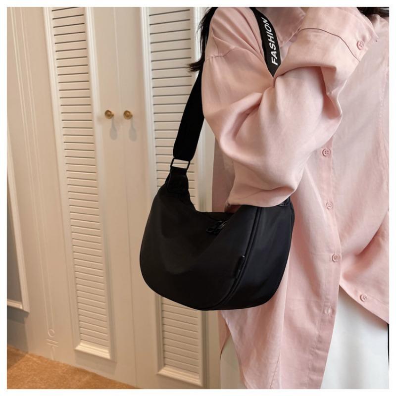 Ladies Slouchy Crescent Bag Niche Minimalist Crossbody Dumpling Bag Sport Casual Large Capacity Single Shoulder Bag
