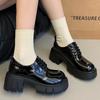 Мода 2024 осень новый стиль толстая подошва простой однотонный шнуровка металлическая декоративная универсальная модная женская обувь