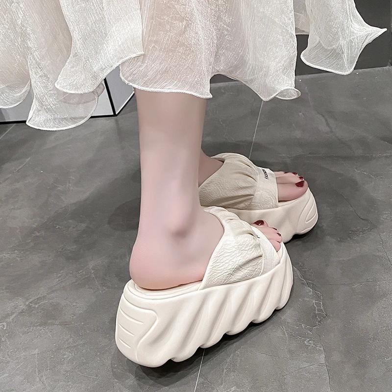 Мода 8,5 см Новые шлепанцы на платформе Женские Летние Уличные На высоком каблуке Кожаные Массивные Сандалии Повседневные С открытым носком Вьетнамки Пляжные Туфли на танкетке