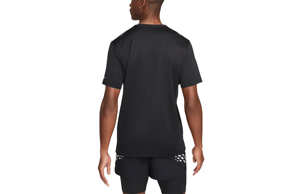 Nike Футболки Мужские Черные С Круглым Вырезом Умеренный Прямой Крой DM4770-010