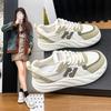 2024 толстая подошва маленькие белые туфли женские новые весенние сетчатые дышащие 100 повседневные спортивные туфли Pop Daddy Single