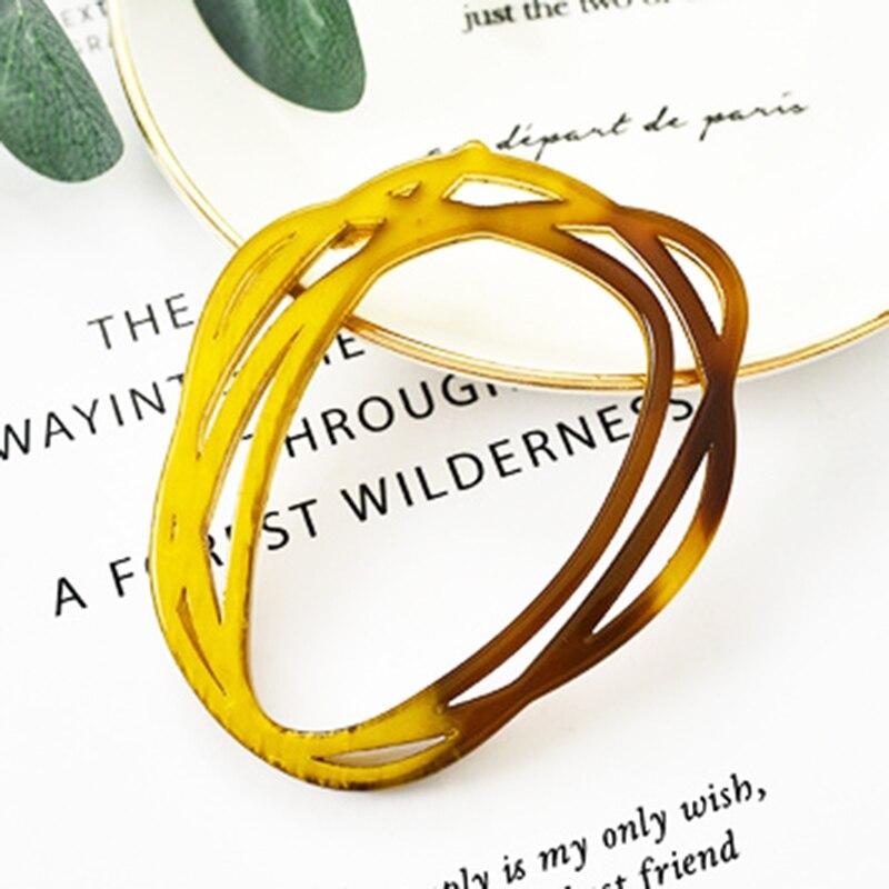 Hollow Geometry Fashion Acrylic Blucome Brooch For Women Girls Sweater Hat Bag Hijab Pins Wedding Party Corsage