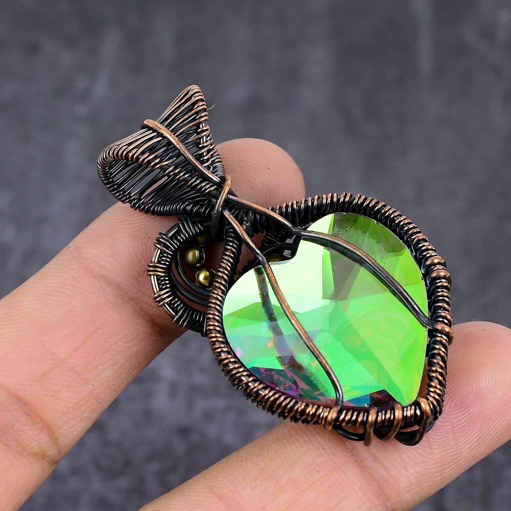Мистический топаз Ручная работа Медная проволока Обертка Ювелирный кулон 2,21" R1C92