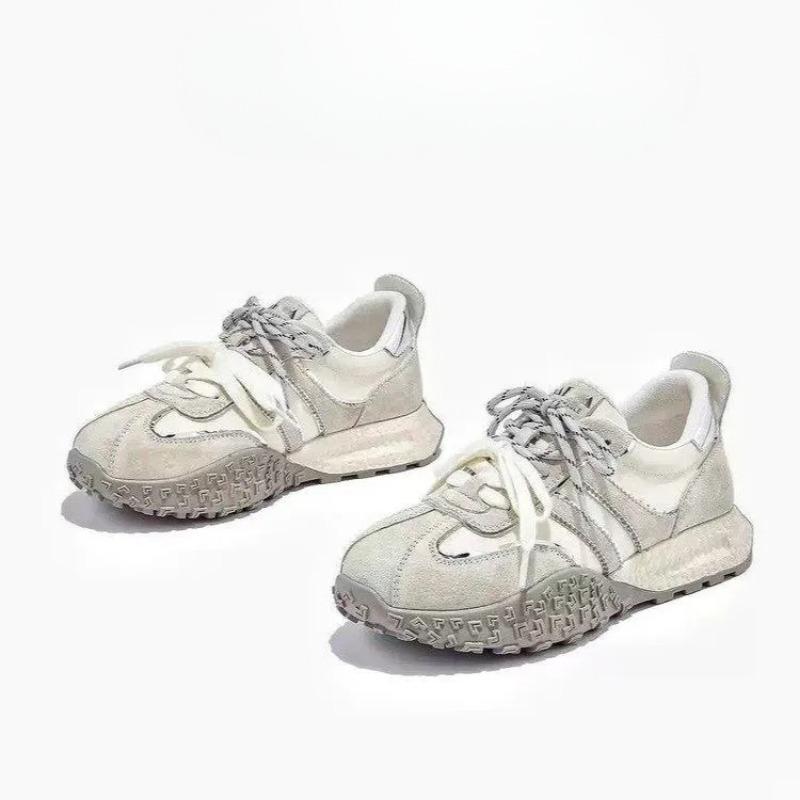 Толстая подошва с круглым носком, шнуровка, цвет соответствует моде, все удобно, нескользящие, дышащие, спортивные, повседневные женские туфли