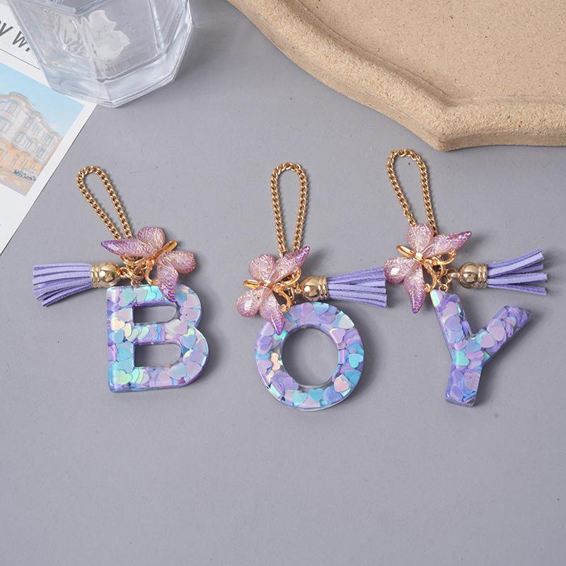 Подвески с буквами AZ Фиолетовая бабочка Кисточка Инициал Брелок Сумка Подвеска Персонализированные Подвески Цепочка для стакана с водой Аксессуары