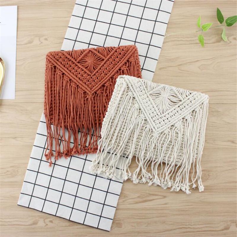 Шикарная женская сумочка с красивыми кисточками. размер сумки: 27 см * 2 см * 21 см