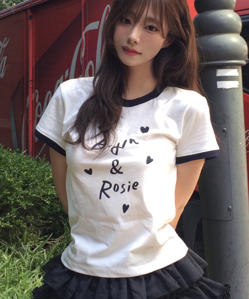 Белая футболка с надписью Loginaenloji Rogin N Rosie