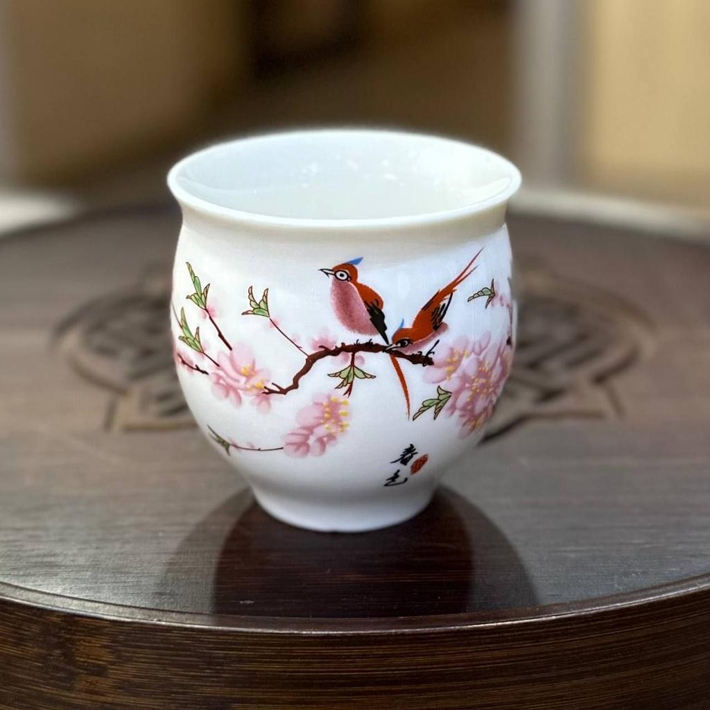 Ceramic tea set heat-insulated and scald-proof white teacup with peach blossom accents