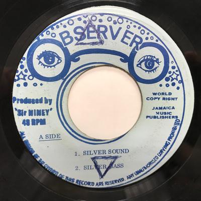 7-дюймовая пластинка NINEY THE OBSERVERS Silver Sound Silver Bass NONE Observer 1974 Ямайка Регги Ска Даб Б/у