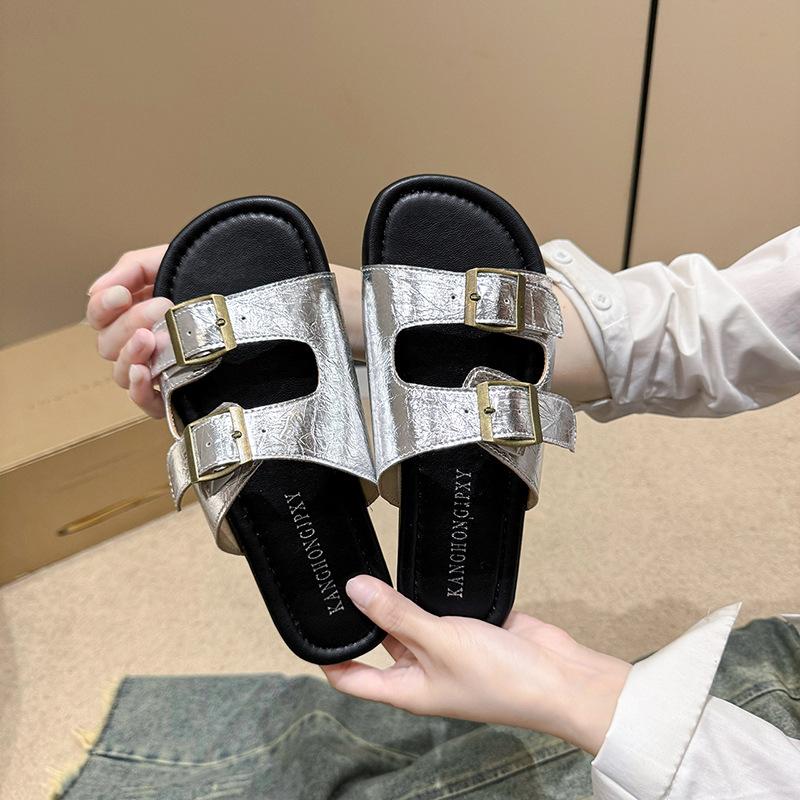 Весна 2025 новые тапочки женские летние на плоской подошве серебристые ретро пляжные крутые тапочки женские