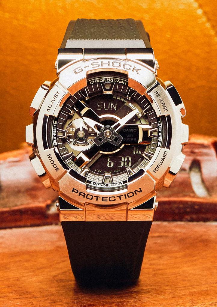 Часы с металлическим покрытием [Casio] G-Shock [] GM-110-1AJF Мужские