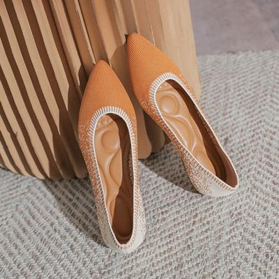 Модная женская обувь с острым носком черного цвета 2024 года, летняя женская обувь на плоской подошве для офиса, молодежная, по акции, с шикарным острым носком, горячая, красивая сегодня Е